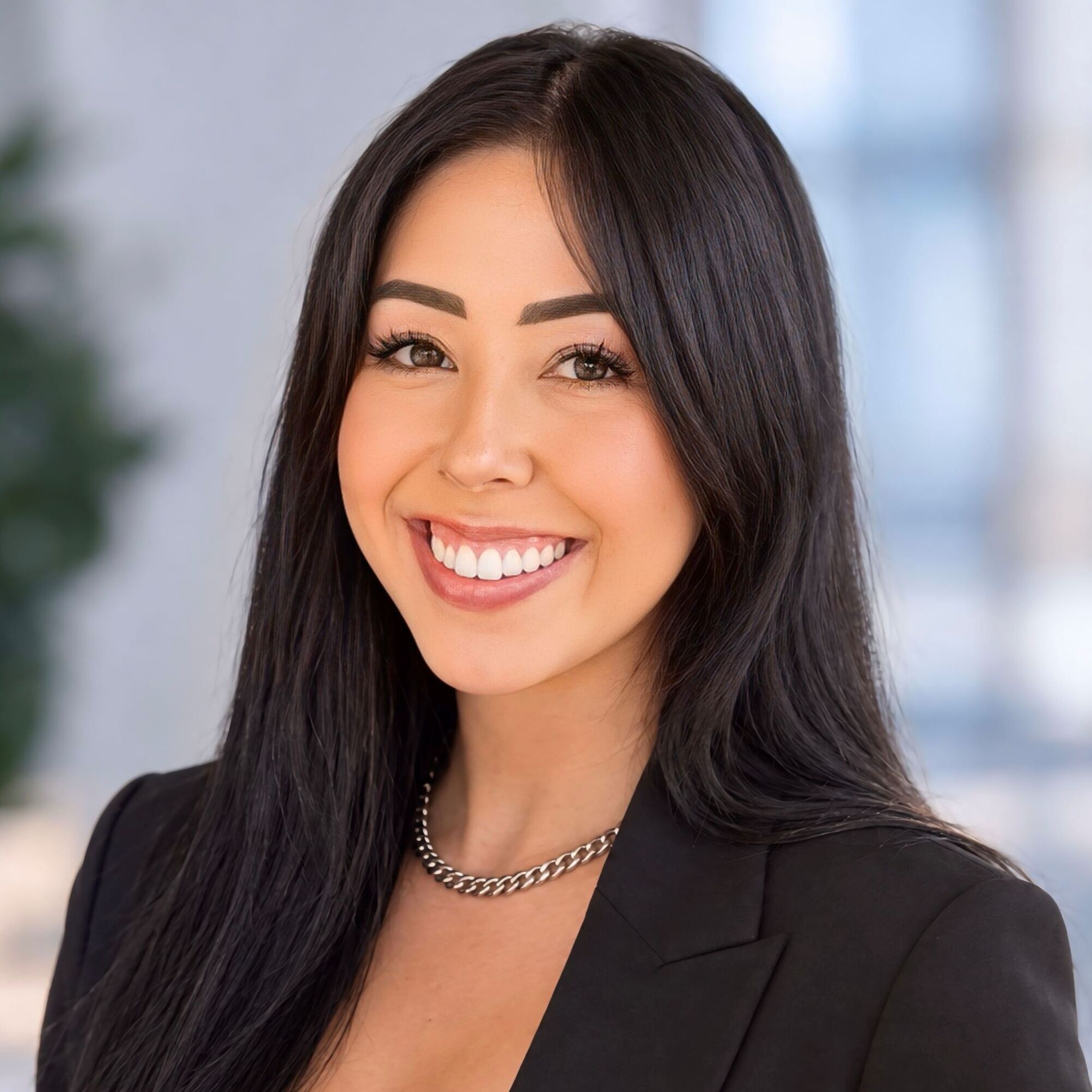 Nikki Shishido, Account Executive